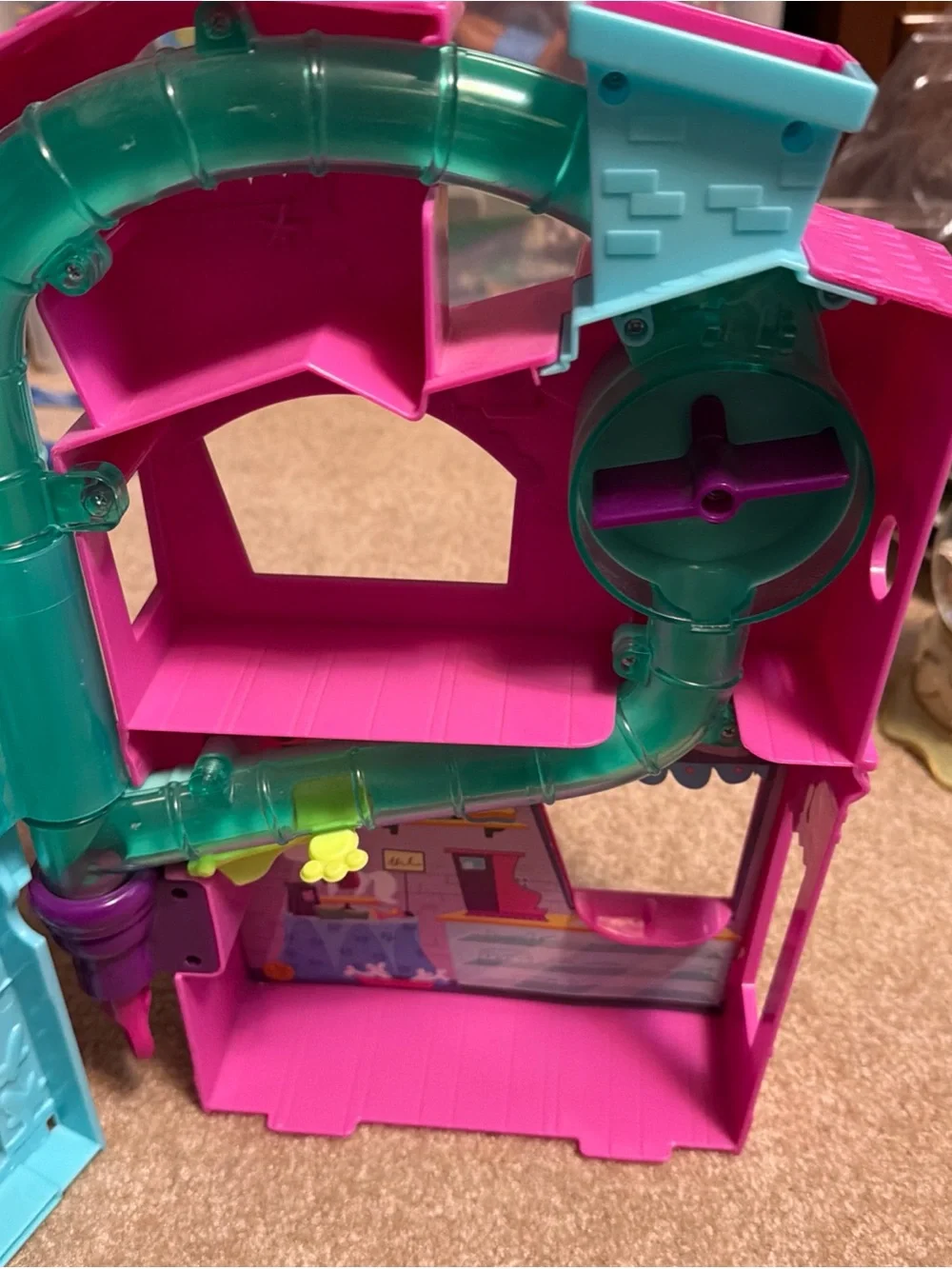 Hasbro 2012 Littlest Pet Shop House Rollin' Rolleroos playset.